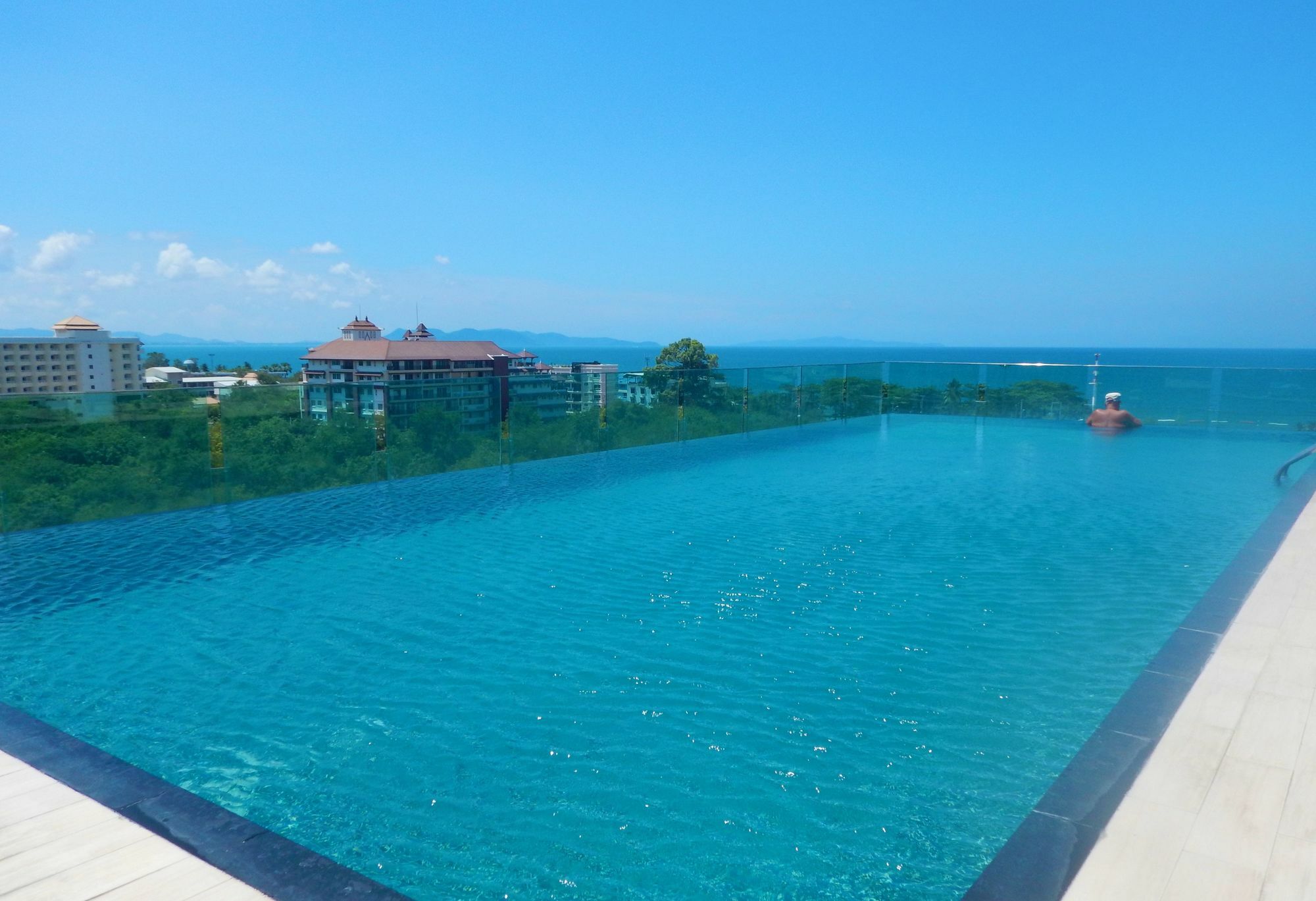 Acqua - 100 Meters From Jomtien Beach Pattaya Zewnętrze zdjęcie